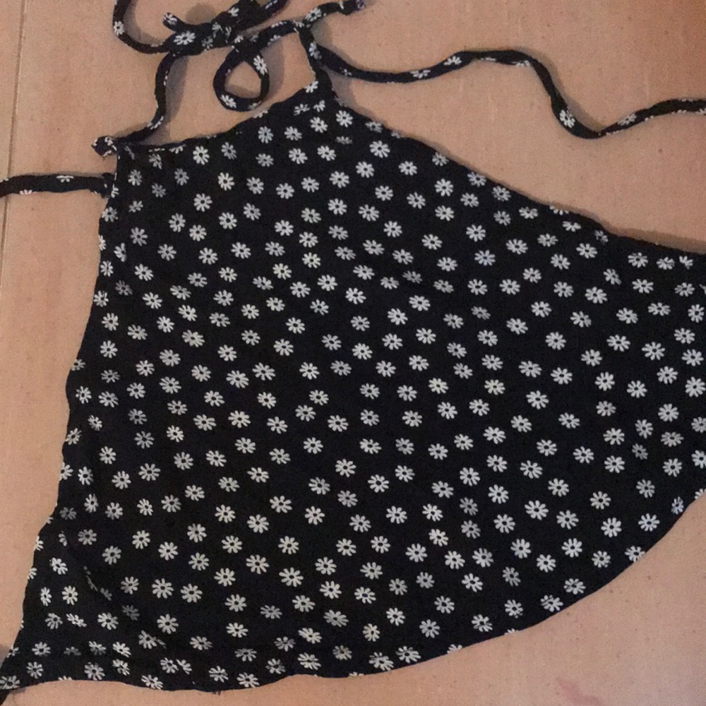 Brandy Melville - Halter Crop Top